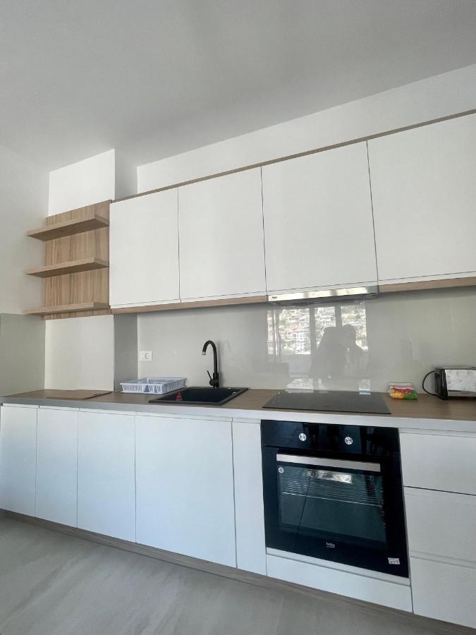 Azura Saranda Terraces Apt ภายนอก รูปภาพ