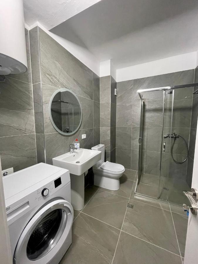 Azura Saranda Terraces Apt ภายนอก รูปภาพ