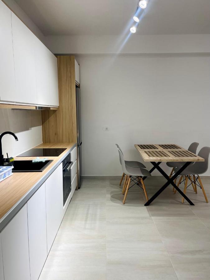 Azura Saranda Terraces Apt ภายนอก รูปภาพ