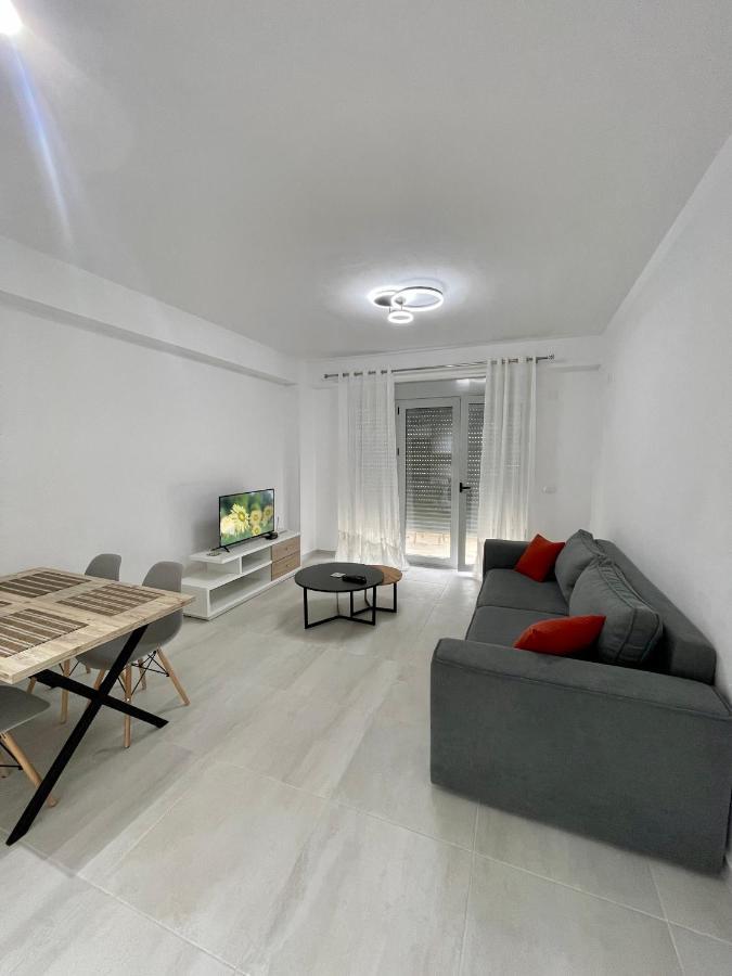Azura Saranda Terraces Apt ภายนอก รูปภาพ