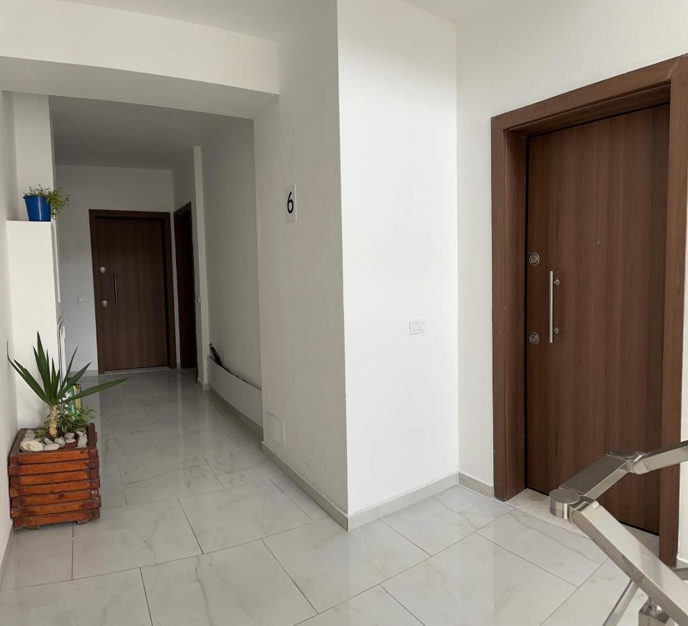 Azura Saranda Terraces Apt ภายนอก รูปภาพ